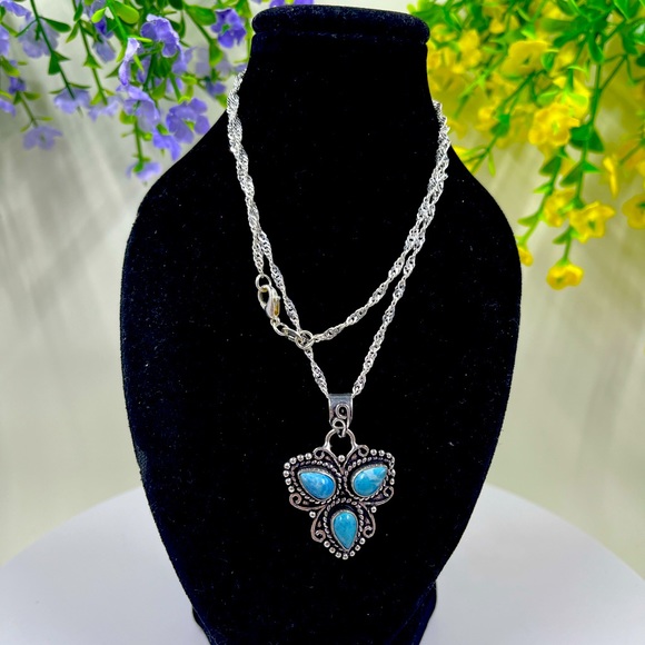 Jewelry - Sterling Silver Plated Bohemian Style Vintage Stone Pendant Necklace